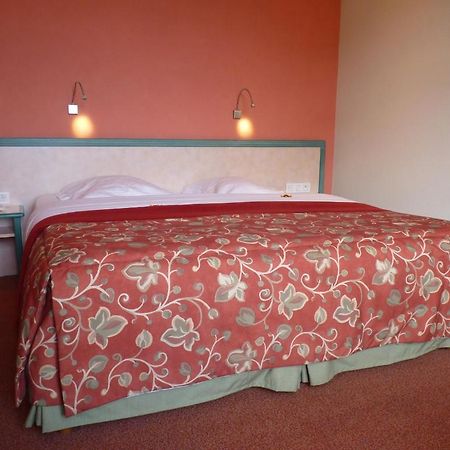 יופילה Les Tilleuls Hotel מראה חיצוני תמונה