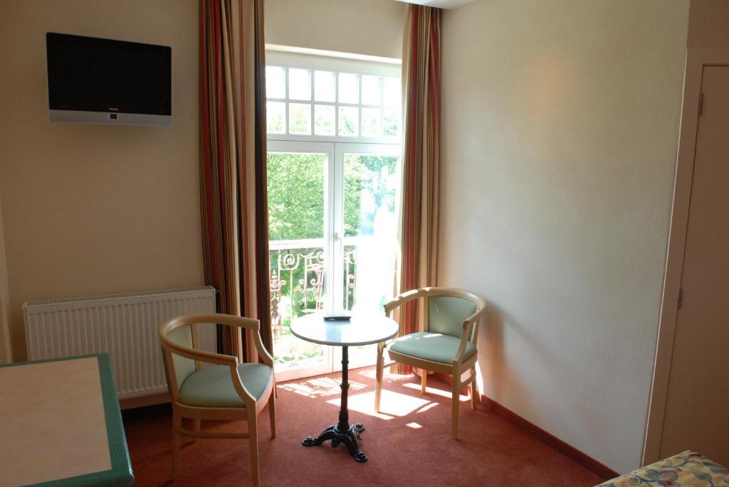 יופילה Les Tilleuls Hotel מראה חיצוני תמונה